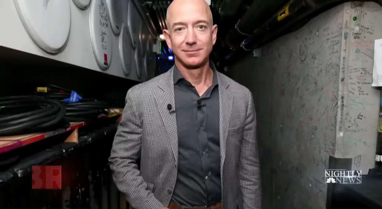 Jeff Bezos, CEO di Amazon, ha deciso di lasciare